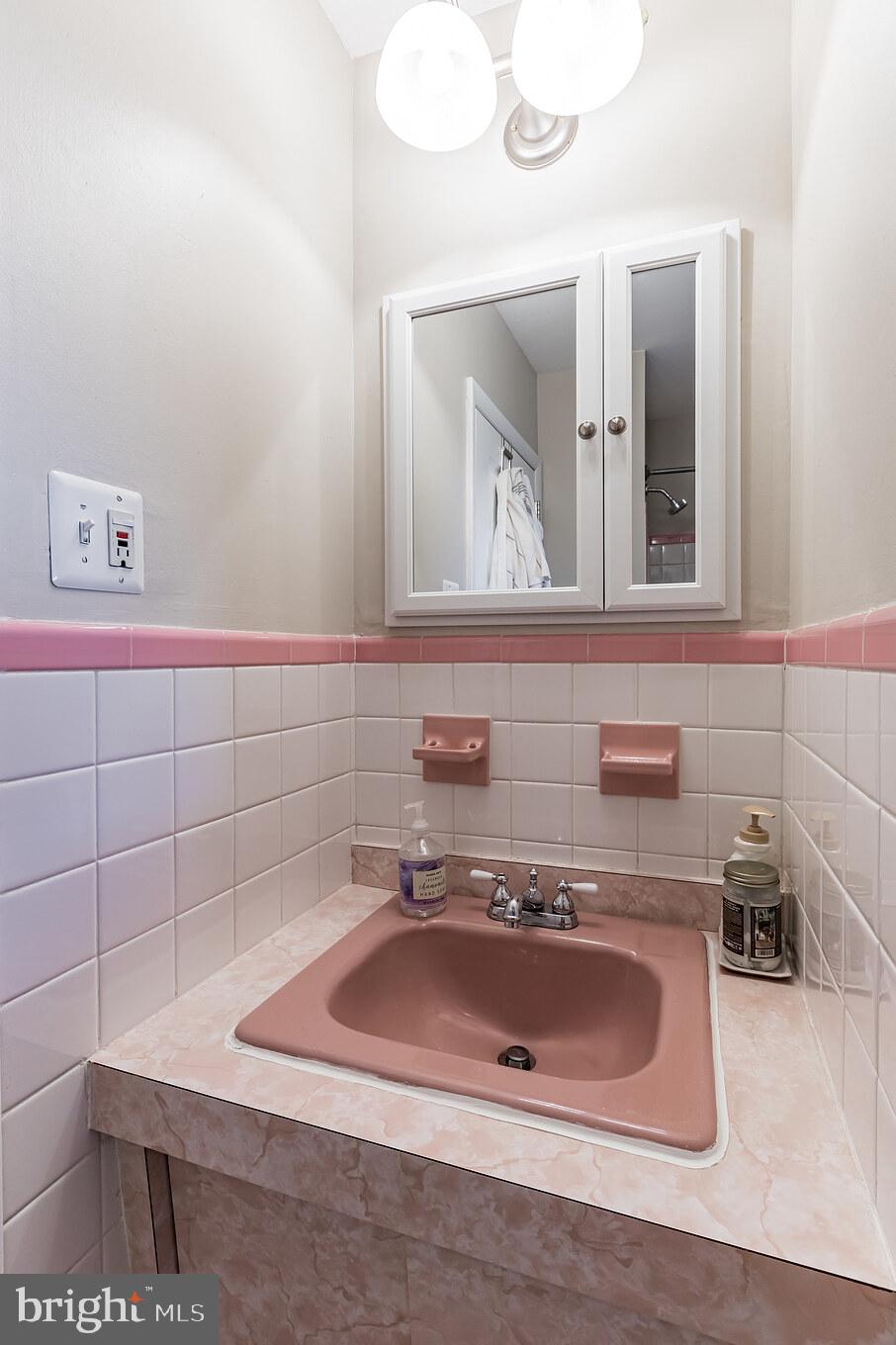 612 Sherrie Road Philadelphia, PA 19115 - Photo 21 of 30