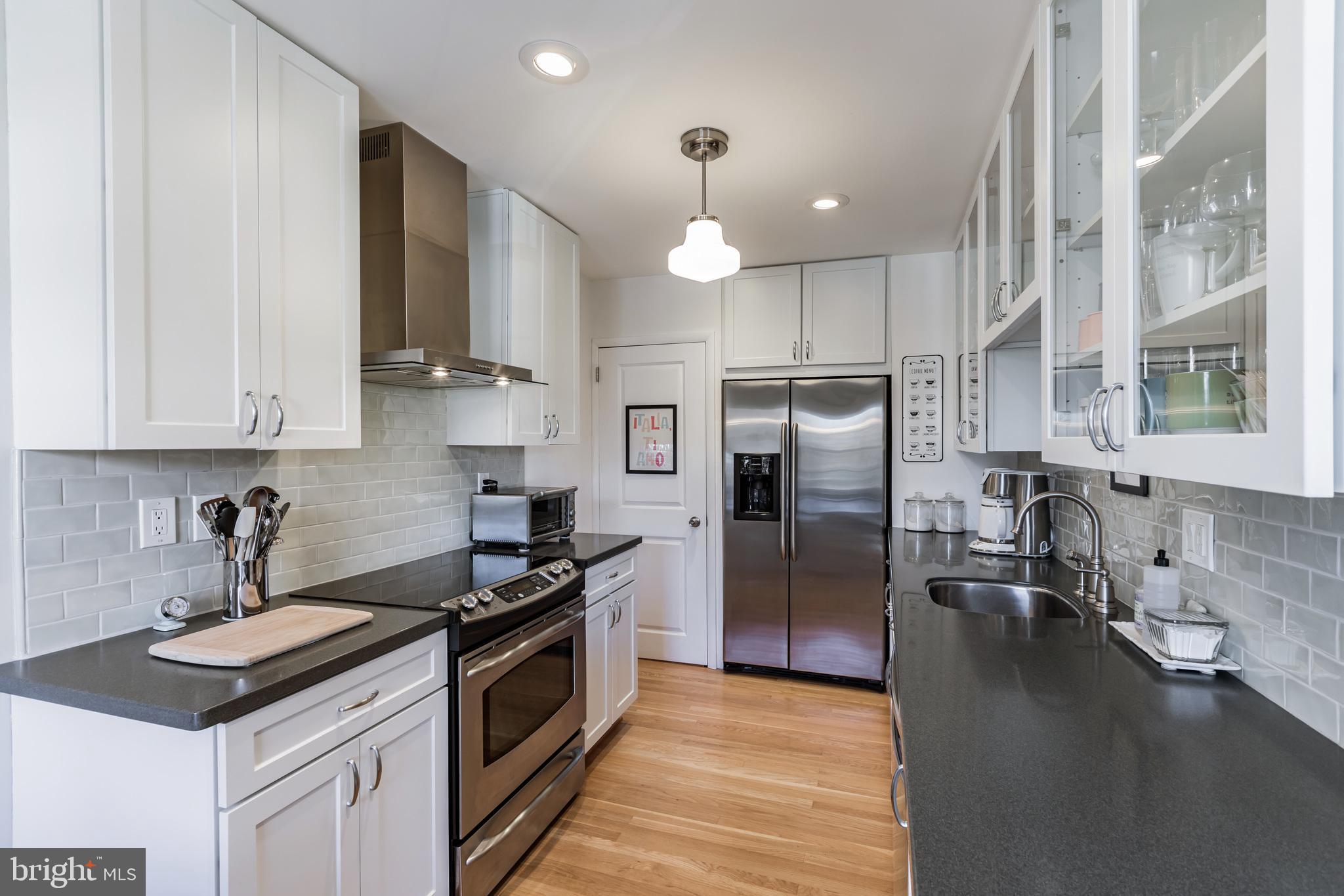 612 Sherrie Road Philadelphia, PA 19115 - Photo 7 of 30