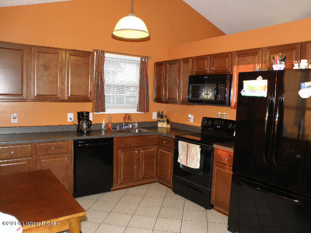 1105 Riva Ridge Drive Lawrenceburg, KY 40342 - Photo 9 of 27 2014-11-20 18
