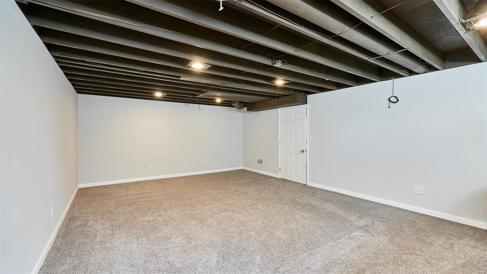 1626 Old Baxter Road Chesterfield, MO 63017 - Photo 24 of 31 Gallery Image 24