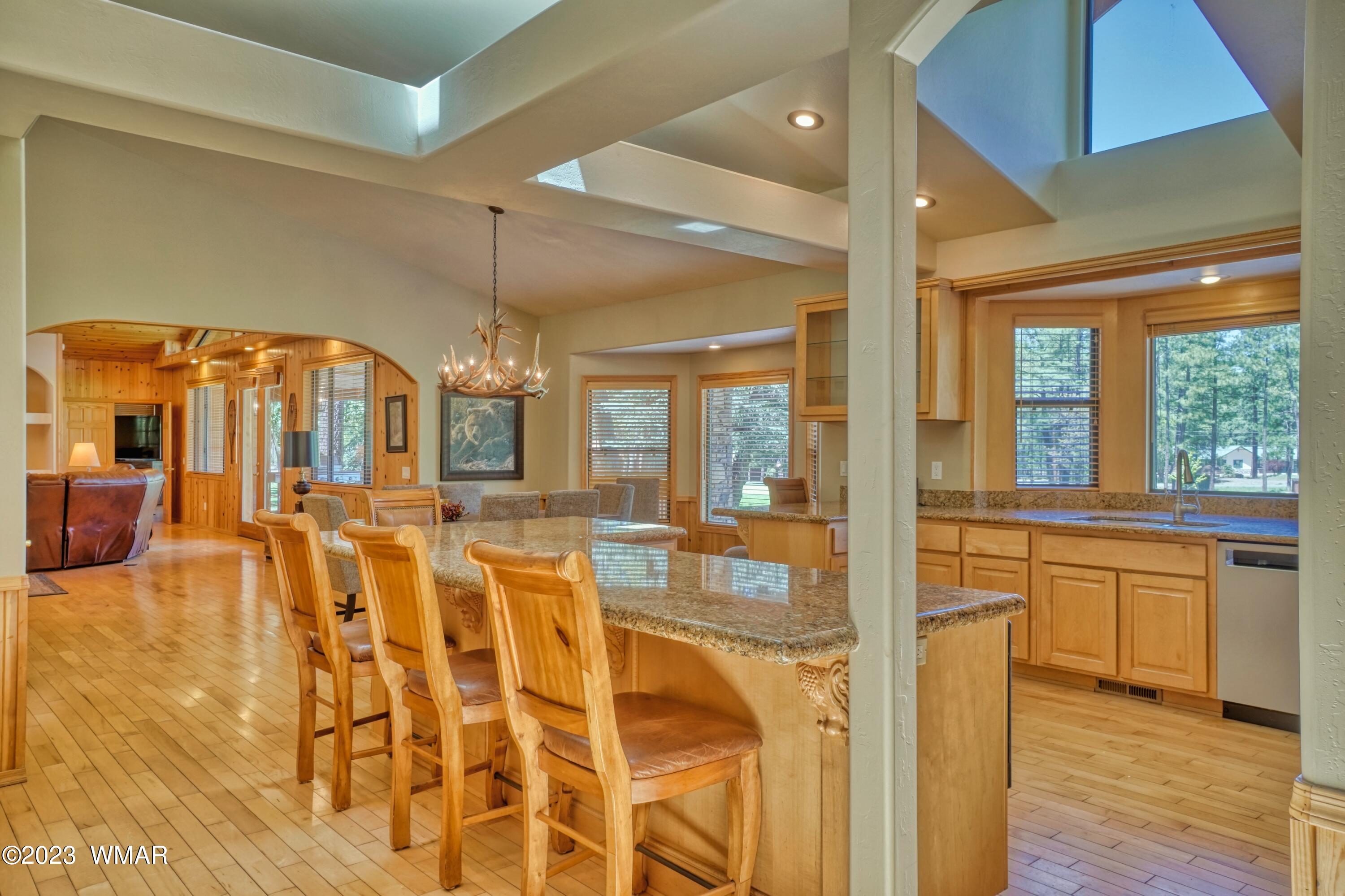 7214 Geronimo Road Pinetop, AZ 85935 - Photo 16 of 51 32