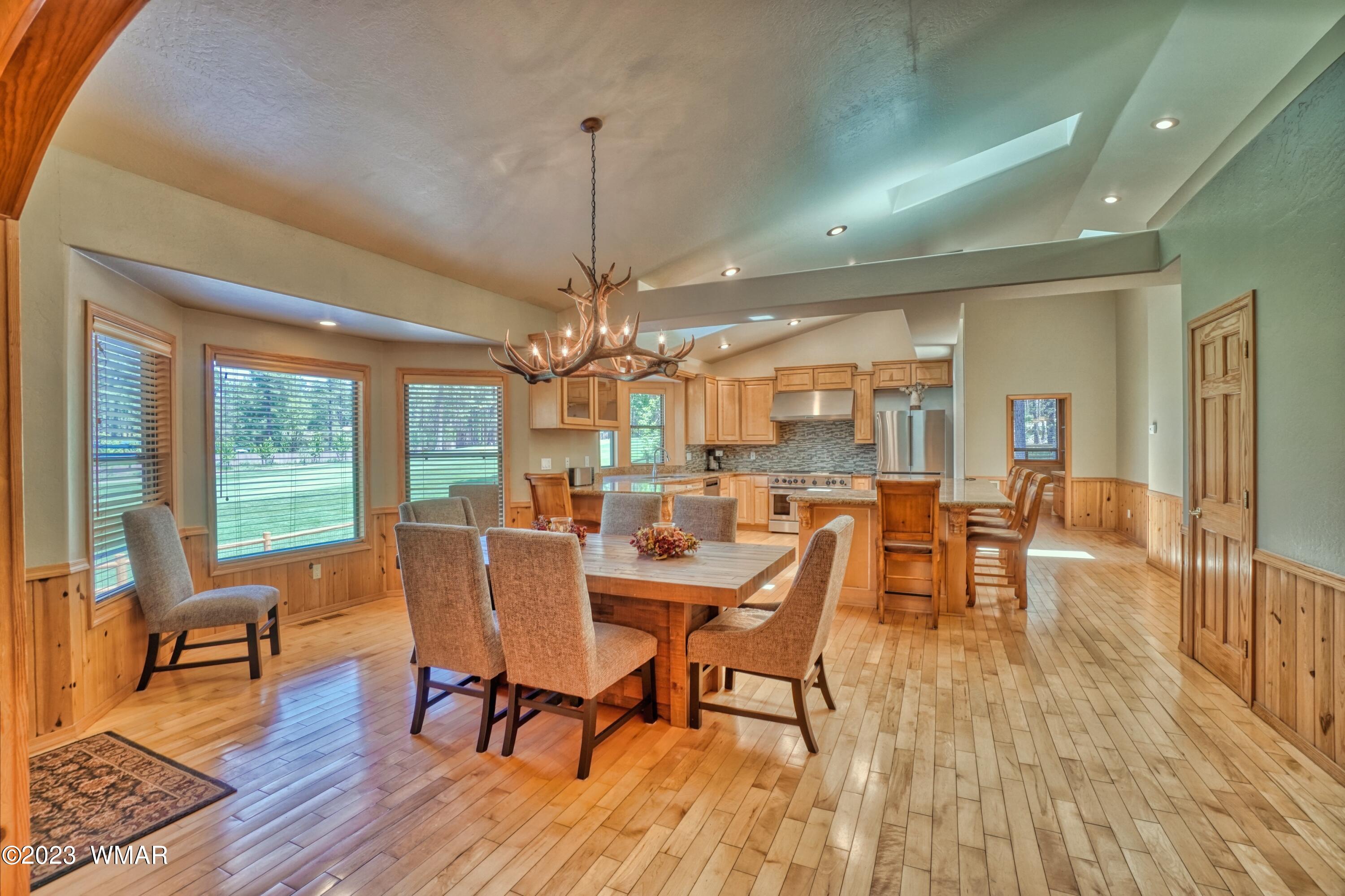 7214 Geronimo Road Pinetop, AZ 85935 - Photo 6 of 51 Formal Dining