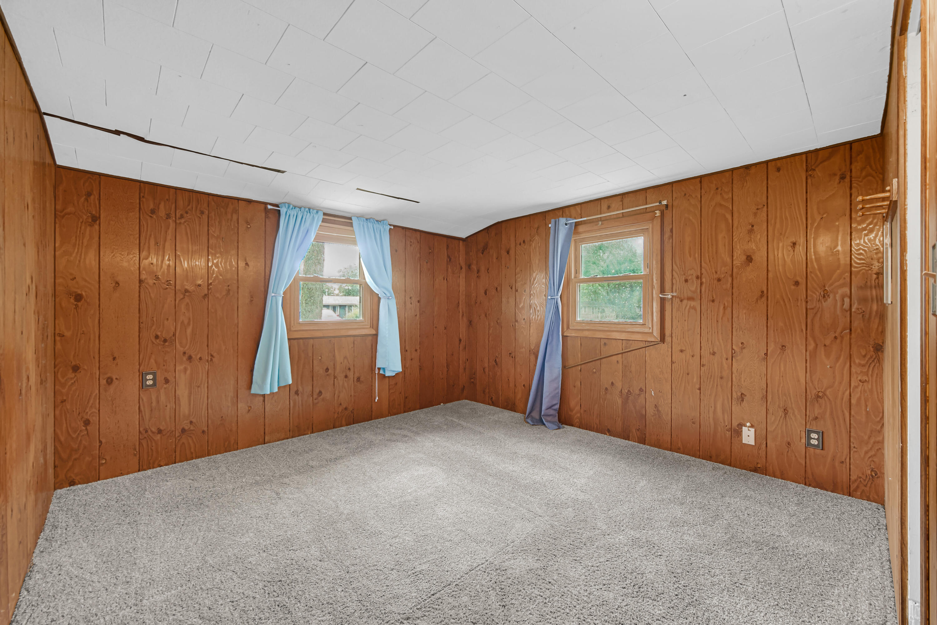 12732 Whitcomb Street Crown Point, IN 46307 - Photo 5 of 9 3000x2000