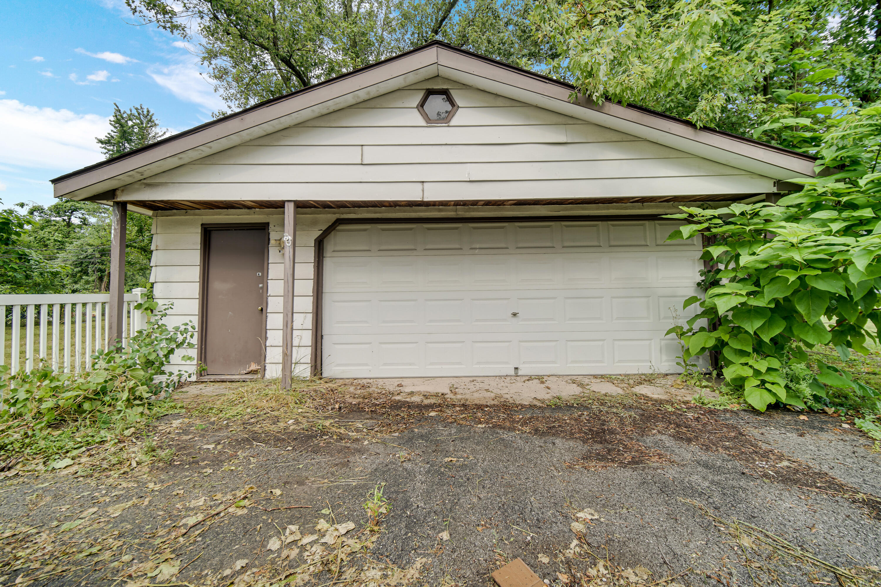 12732 Whitcomb Street Crown Point, IN 46307 - Photo 8 of 9 3000x2000