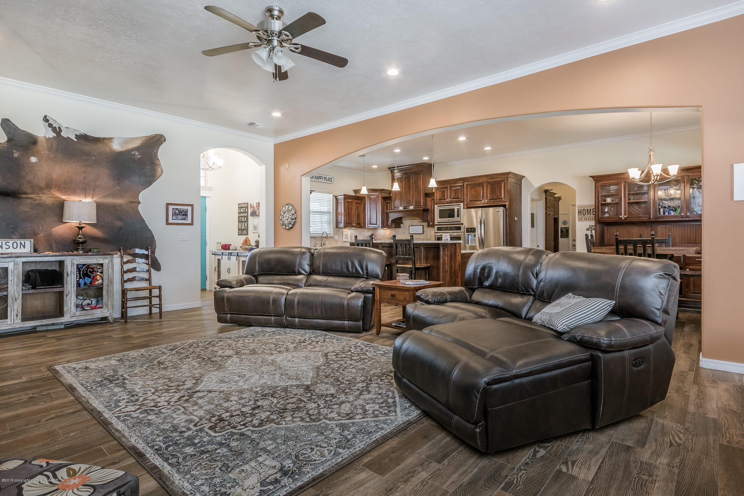 25650 Autumn Ridge Drive Canyon, TX 79015 - Photo 4 of 32 Living Room-2