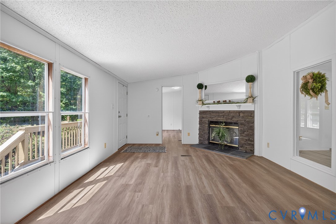 4055 Leigh Mountain Road Green Bay, VA 23942 - Photo 4 of 50