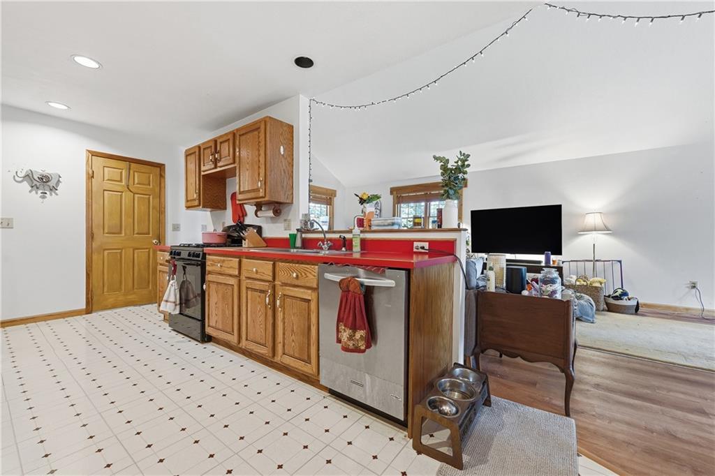 5339 Colonial Avenue Butler, PA 16001 - Photo 12 of 43 Gallery Image 12