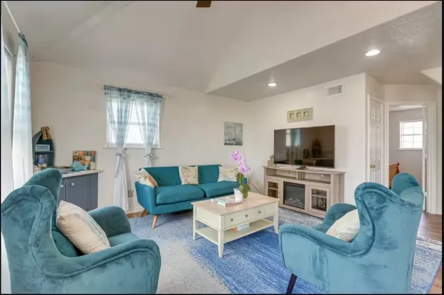 $610,000 | 114 Sand Dune Court, Surfside Beach, TX 77541