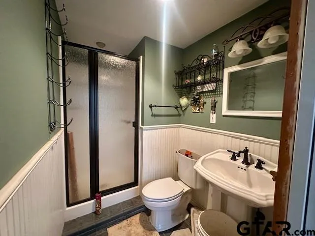 a view of a storage & utility room