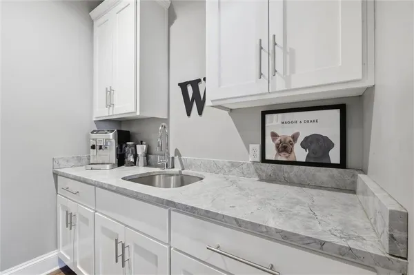 $1,400,000 | 3450 West 196th Street, Stilwell, KS 66085