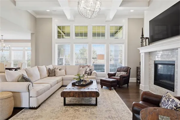 $1,400,000 | 3450 West 196th Street, Stilwell, KS 66085