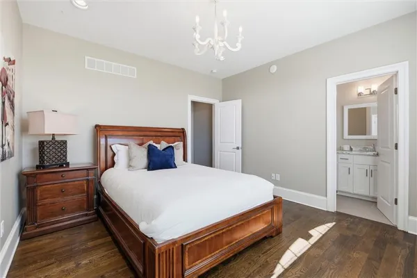 $1,400,000 | 3450 West 196th Street, Stilwell, KS 66085