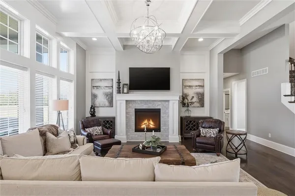 $1,400,000 | 3450 West 196th Street, Stilwell, KS 66085