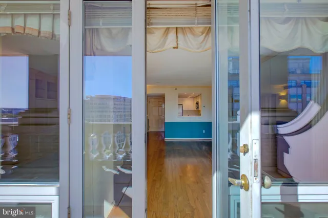 $350,000 | 701 Pennsylvania Avenue Northwest, Unit 1114, Washington, DC 20004