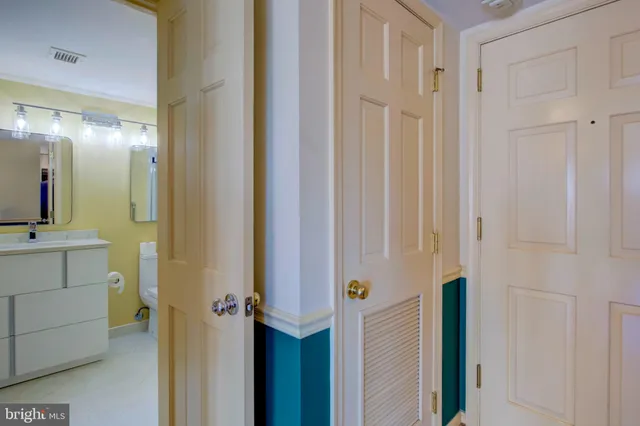 $350,000 | 701 Pennsylvania Avenue Northwest, Unit 1114, Washington, DC 20004