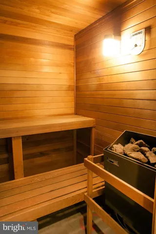 $350,000 | 701 Pennsylvania Avenue Northwest, Unit 1114, Washington, DC 20004