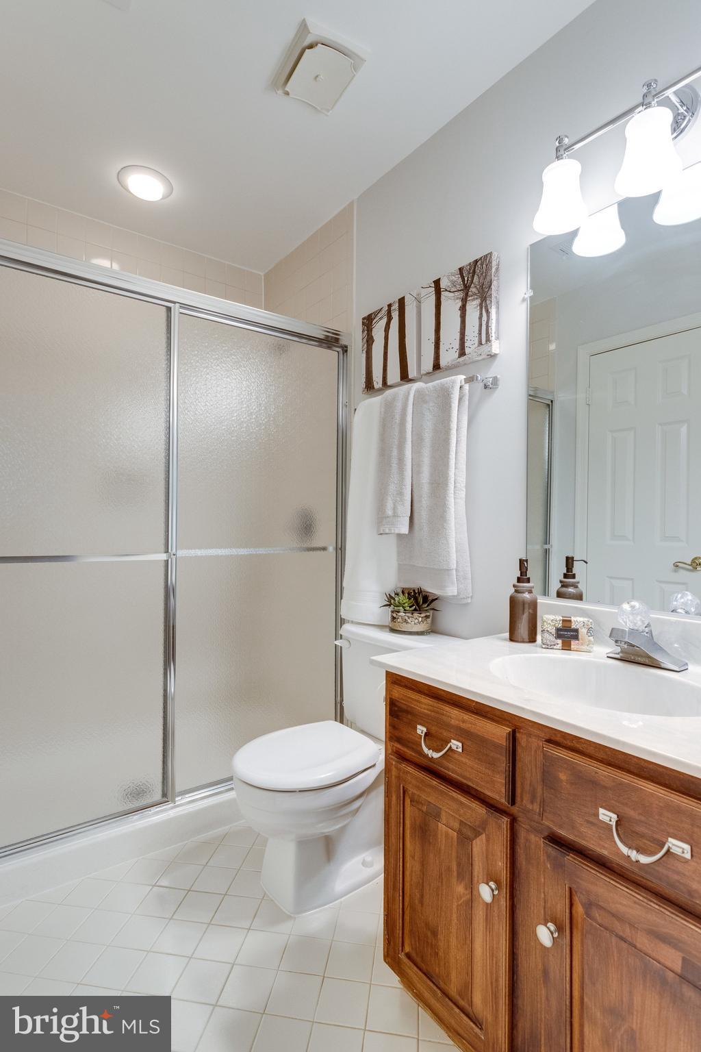 1120 Old Cedar Road McLean, VA 22102 - Photo 30 of 49 Upper Level Full Bath