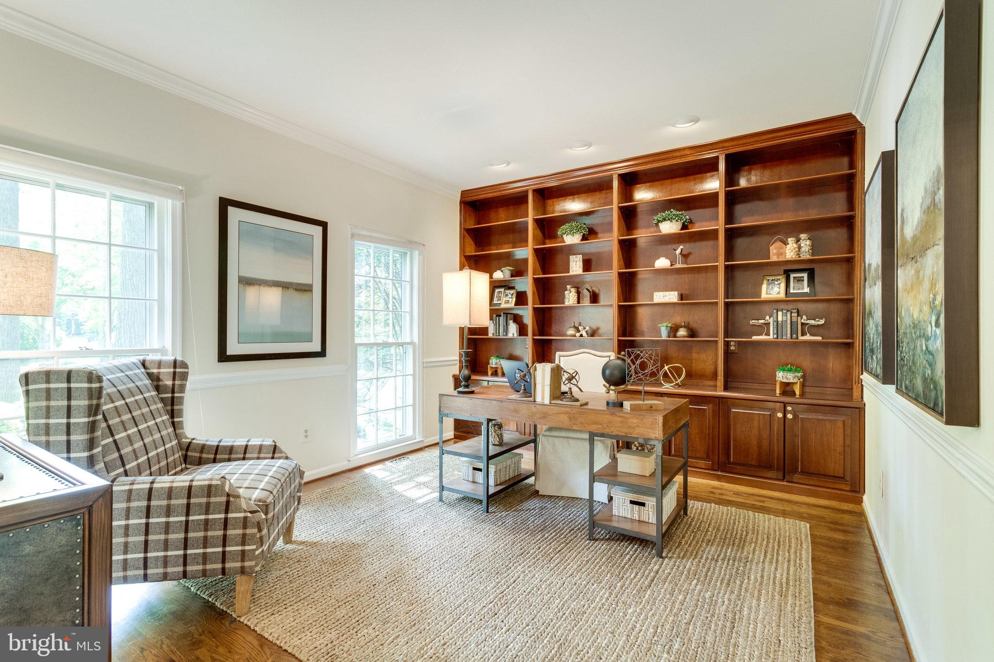 1120 Old Cedar Road McLean, VA 22102 - Photo 4 of 49 Office with Built-ins