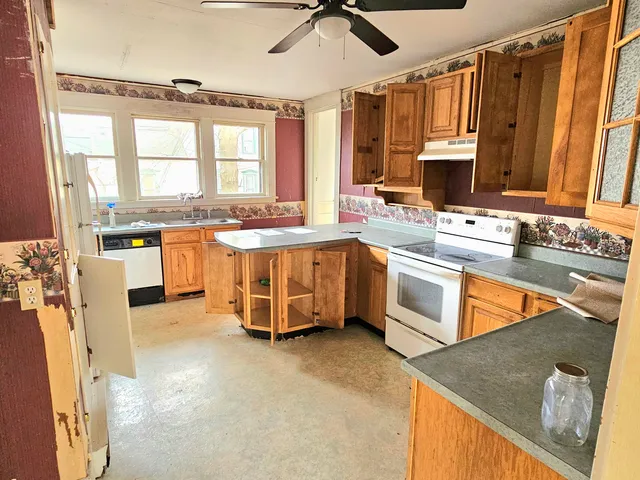 $159,900 | 106 State Street, Mendon, MI 49072