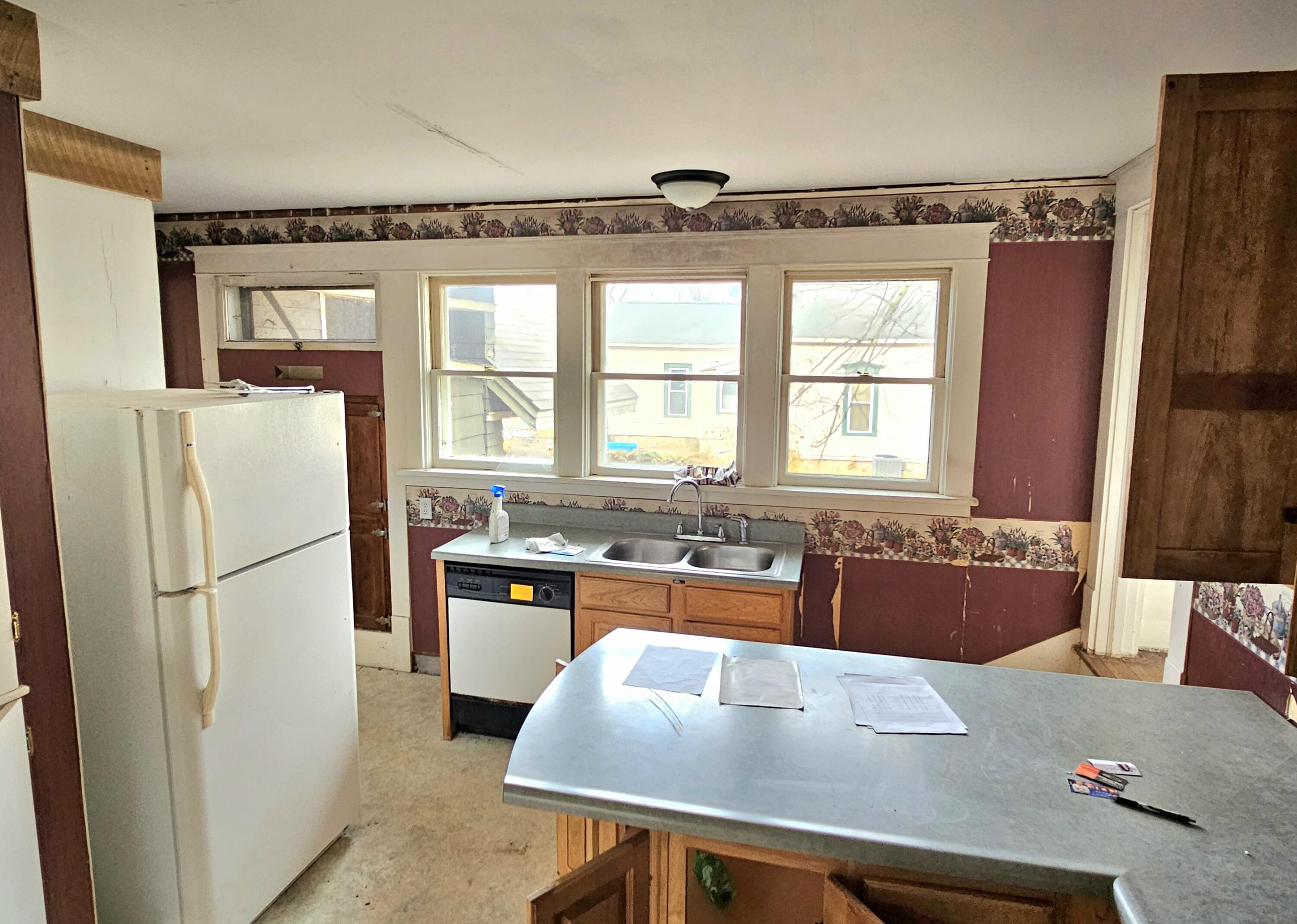 106 State Street Mendon, MI 49072 - Photo 15 of 34 20260108_141357