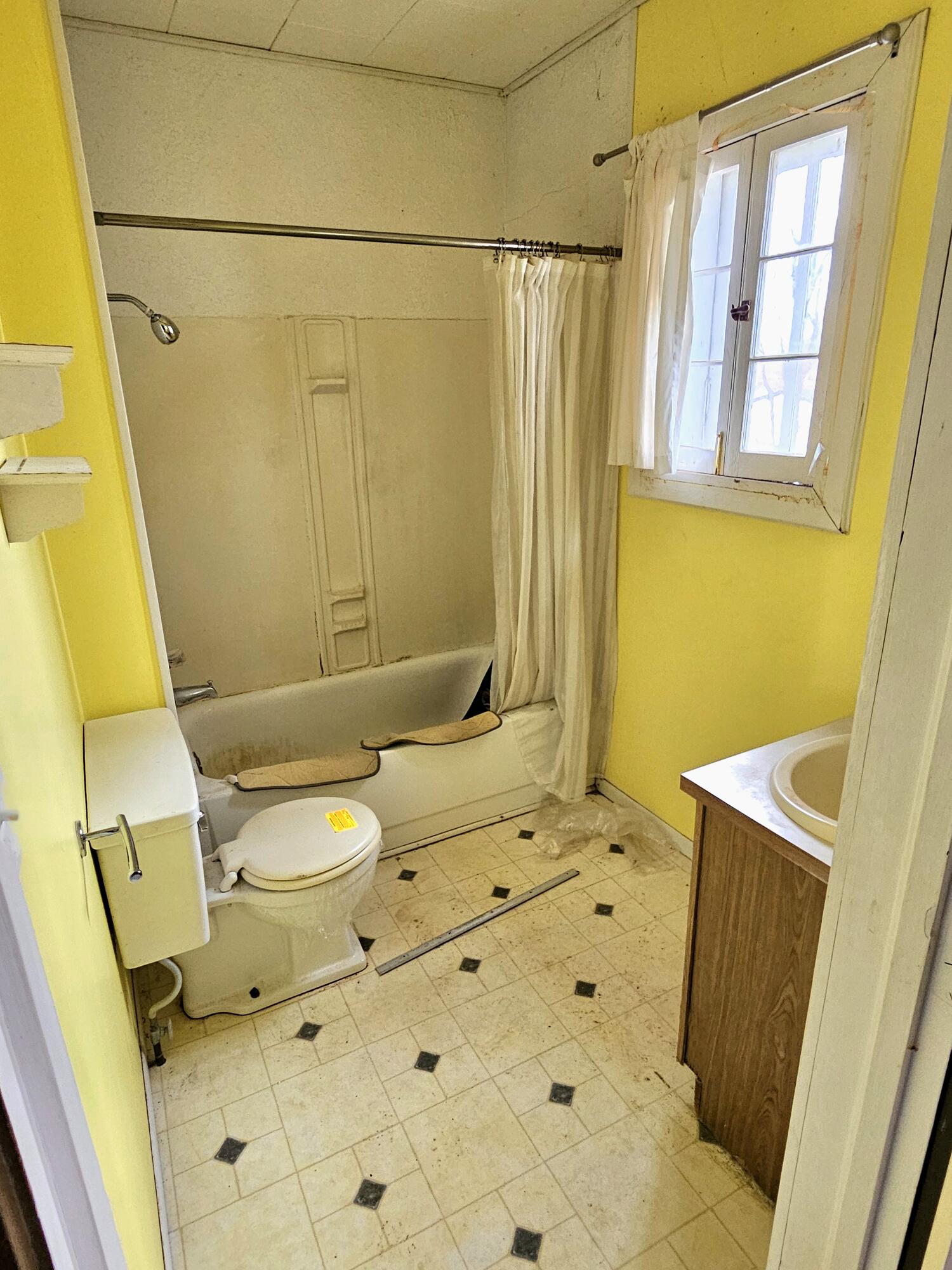 106 State Street Mendon, MI 49072 - Photo 20 of 34 20260108_141534