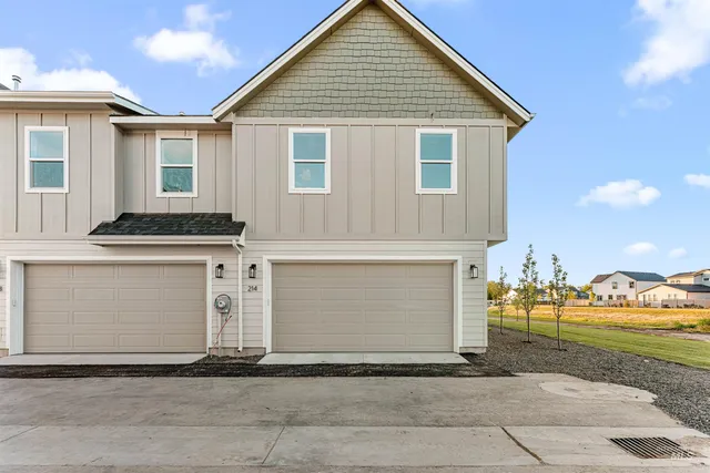 $424,990 | 170 South Koyukuk Avenue, Star, ID 83669
