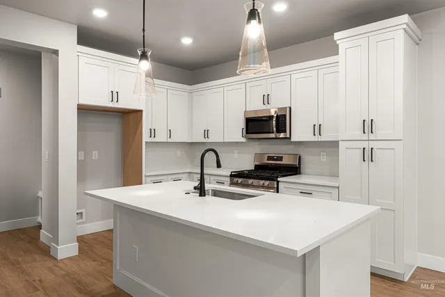 $424,990 | 170 South Koyukuk Avenue, Star, ID 83669