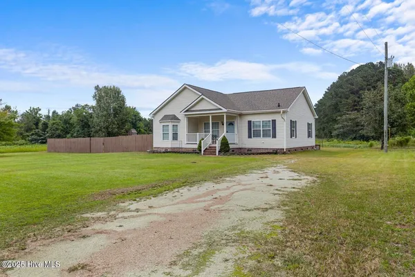 $300,000 | 1441 Haw Branch Road, Beulaville, NC 28518