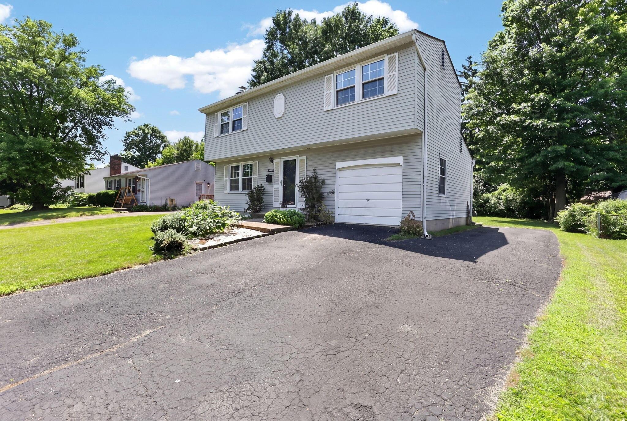 2991 Fleet Road Columbus, OH 43232 - Photo 6 of 54 6-web-or-mls-0N4A5008