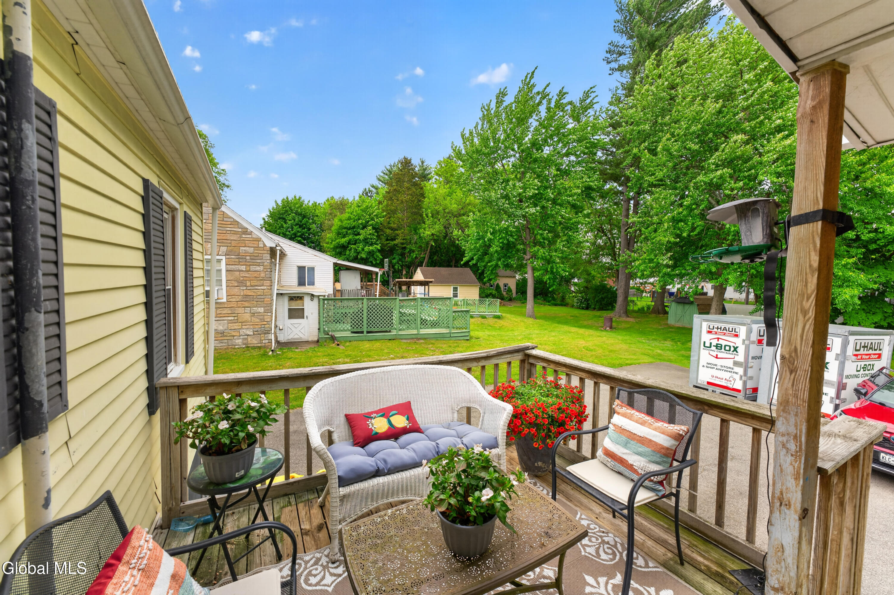 48 Schoolhouse Road Guilderland, NY 12203 - Photo 23 of 44 1 Apt Up 21
