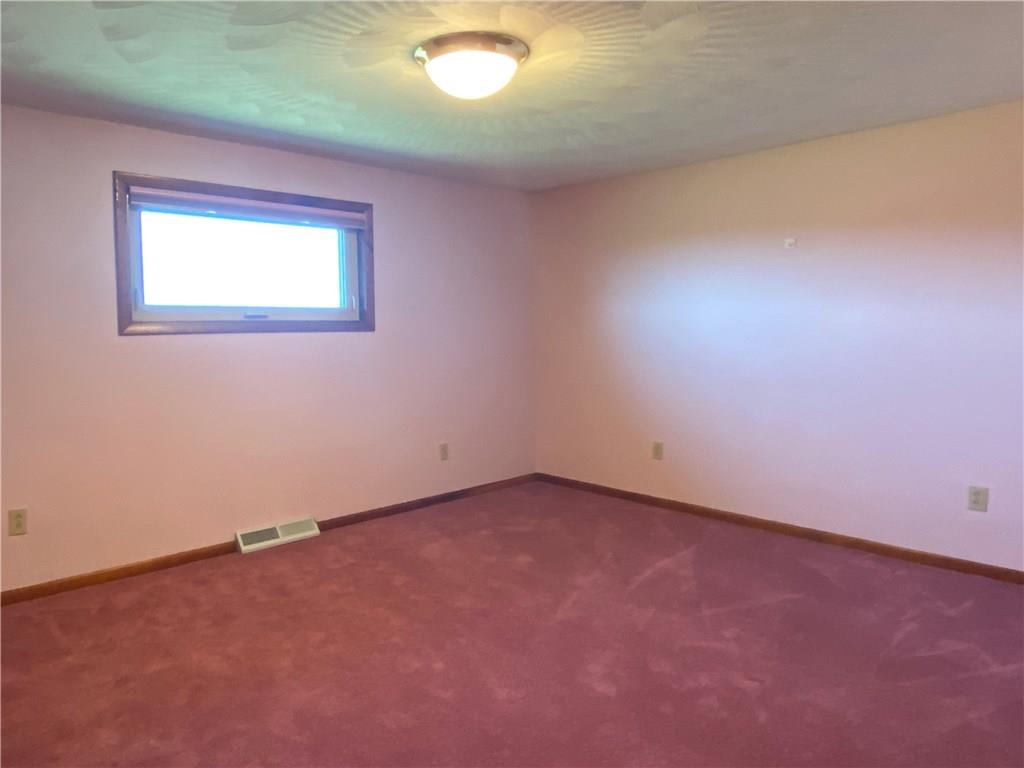 1399 Freeport Road Kittanning, PA 16201 - Photo 4 of 25