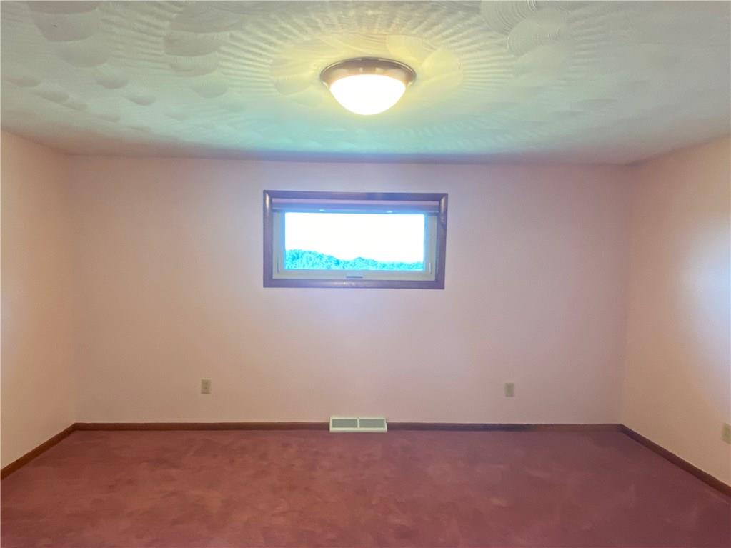 1399 Freeport Road Kittanning, PA 16201 - Photo 5 of 25