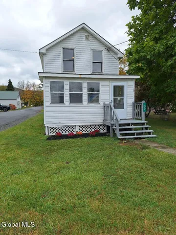 $218,000 | 30 Park Avenue, Berlin, NY 12022