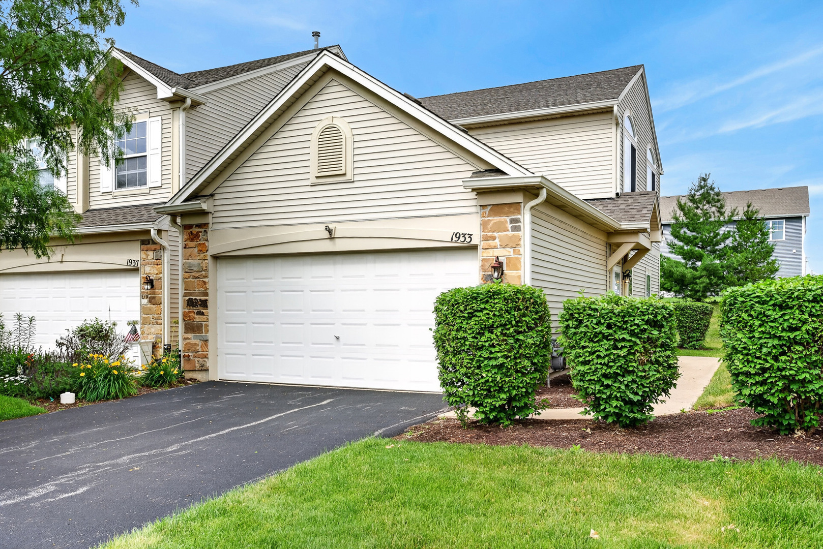 1933 Misty Ridge Lane Aurora, IL 60503 - Photo 1 of 23
