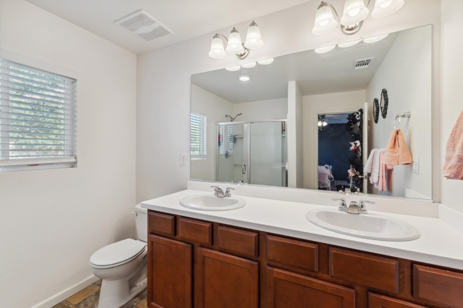 803 Chianti Circle Coalinga, CA 93210 - Photo 15 of 22