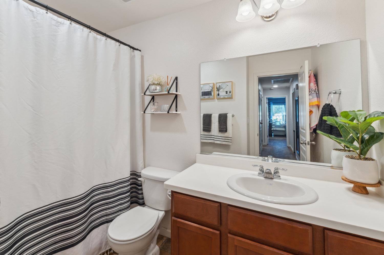 803 Chianti Circle Coalinga, CA 93210 - Photo 10 of 22