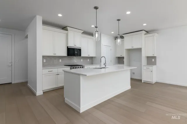 $519,000 | 8982 West Moon River Drive, Star, ID 83669