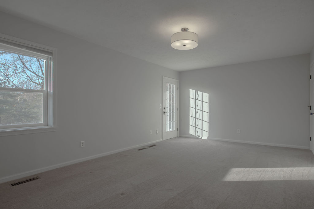 1902 Woodfield Road Bloomington, IL 61704 - Photo 36 of 52 Gallery Image 36