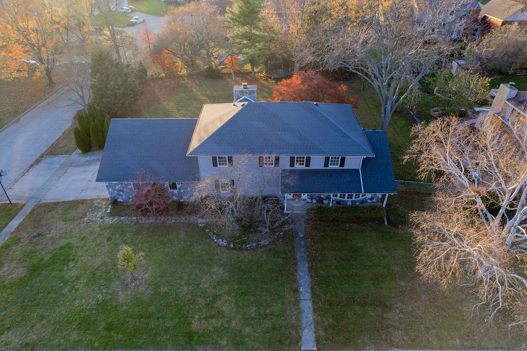 1902 Woodfield Road Bloomington, IL 61704 - Photo 46 of 52 Gallery Image 46