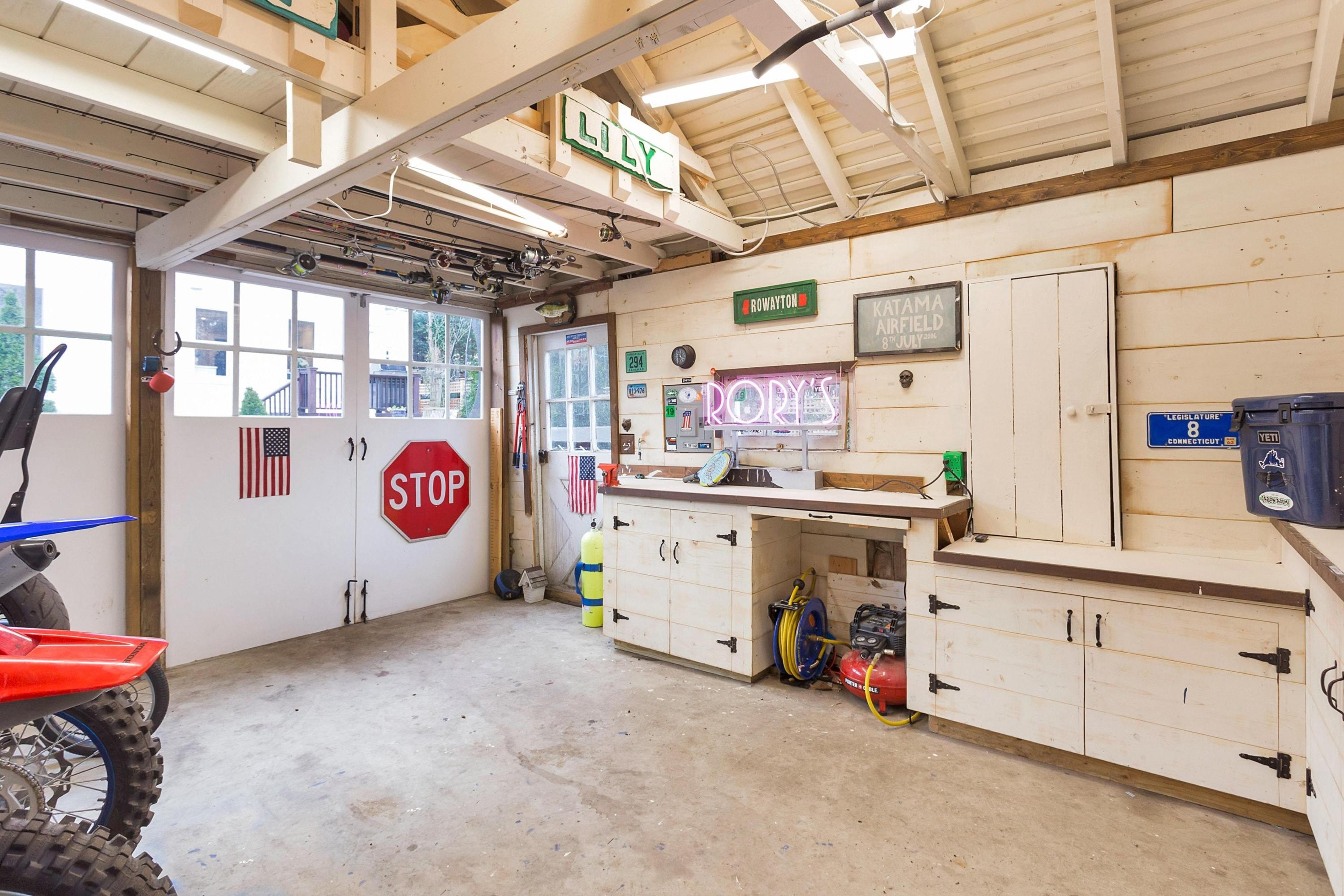 227 Middlesex Road Darien, CT 06820 - Photo 28 of 30 a view of a storage & utility room
