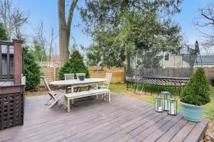 227 Middlesex Road Darien, CT 06820 - Photo 29 of 30 a view of house with swimming pool and sitting area