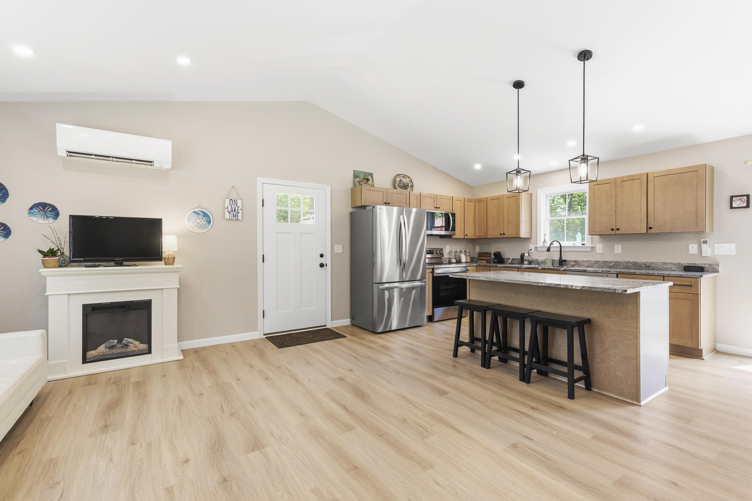 193 Dunton Road Naples, ME 04055 - Photo 9 of 40 193 dunton rd, naples, me 04055, usa - 0