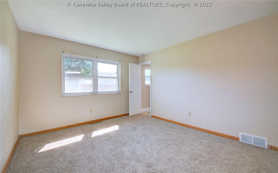 135 Seneca Winfield, WV 25213 - Photo 26 of 30 Gallery Image 26