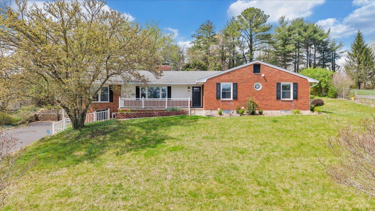 1531 Coral Ridge Road Southwest Roanoke, VA 24018 - Photo 68 of 78 71-DJI_20260401135900_0028_D