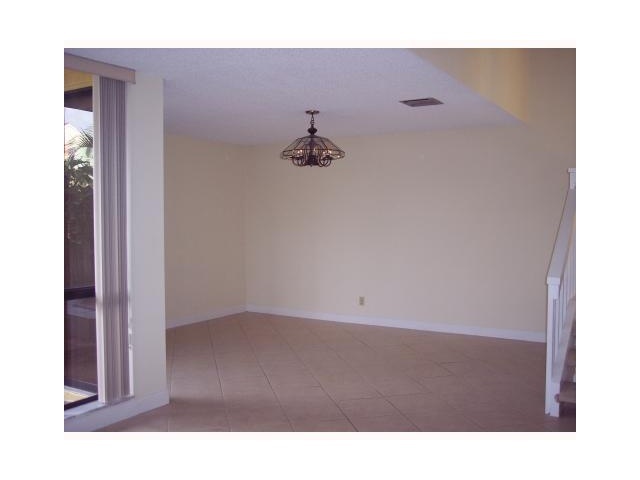 5649 Fox Hollow Drive, Unit B Boca Raton, FL 33486 - Photo 6 of 9 Additional Photo