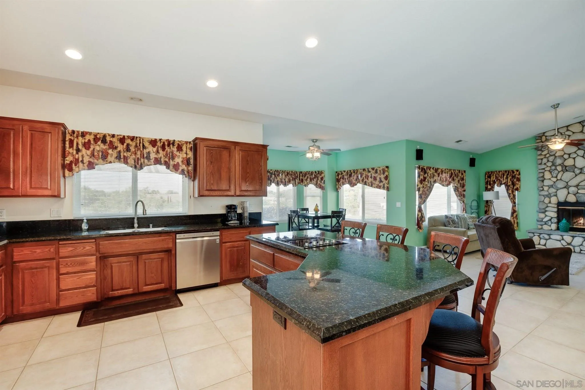 31210 Rivoli Road Valley Center, CA 92082 - Photo 10 of 62