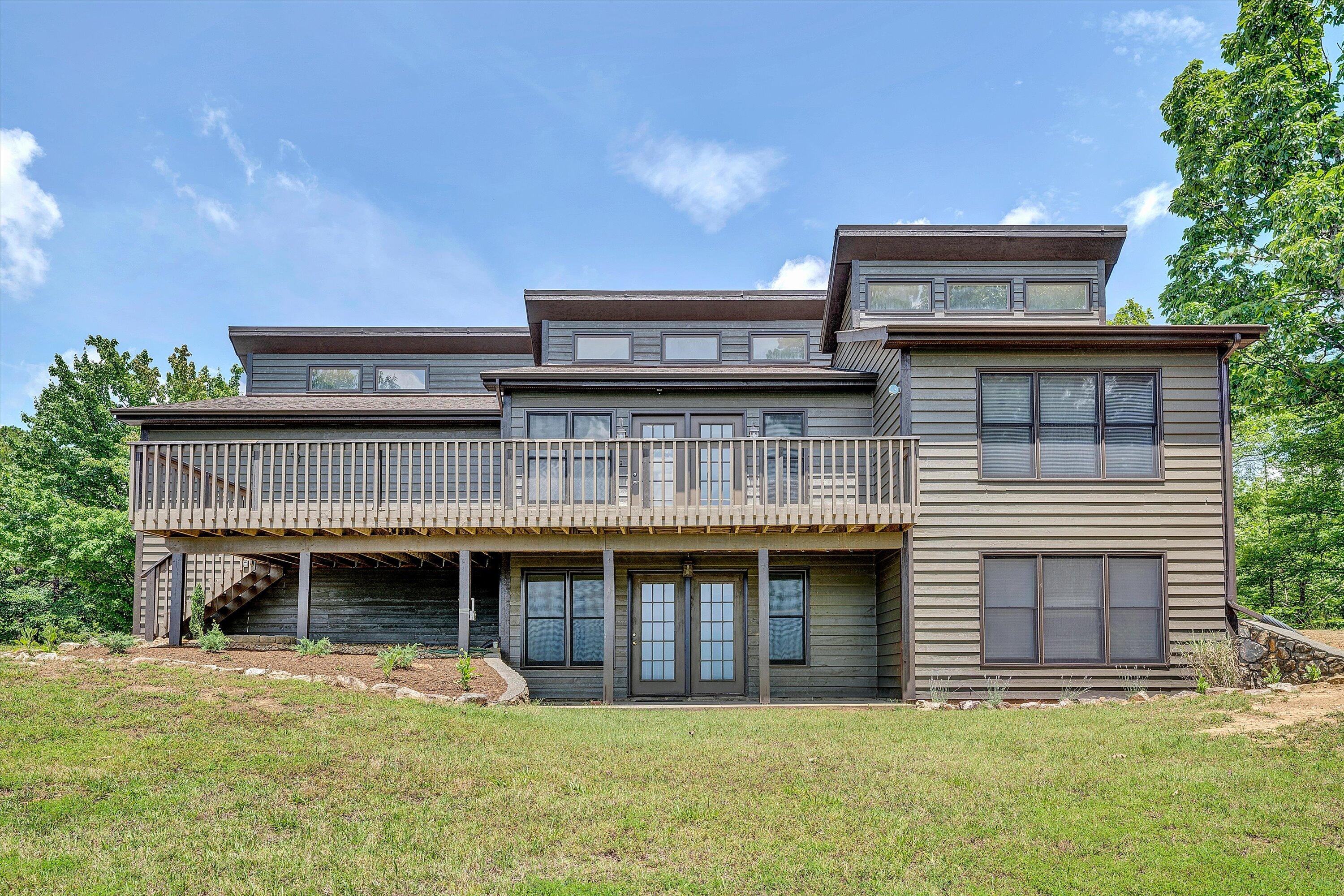2525 Timberview Road Roanoke, VA 24019 - Photo 1 of 53 Main