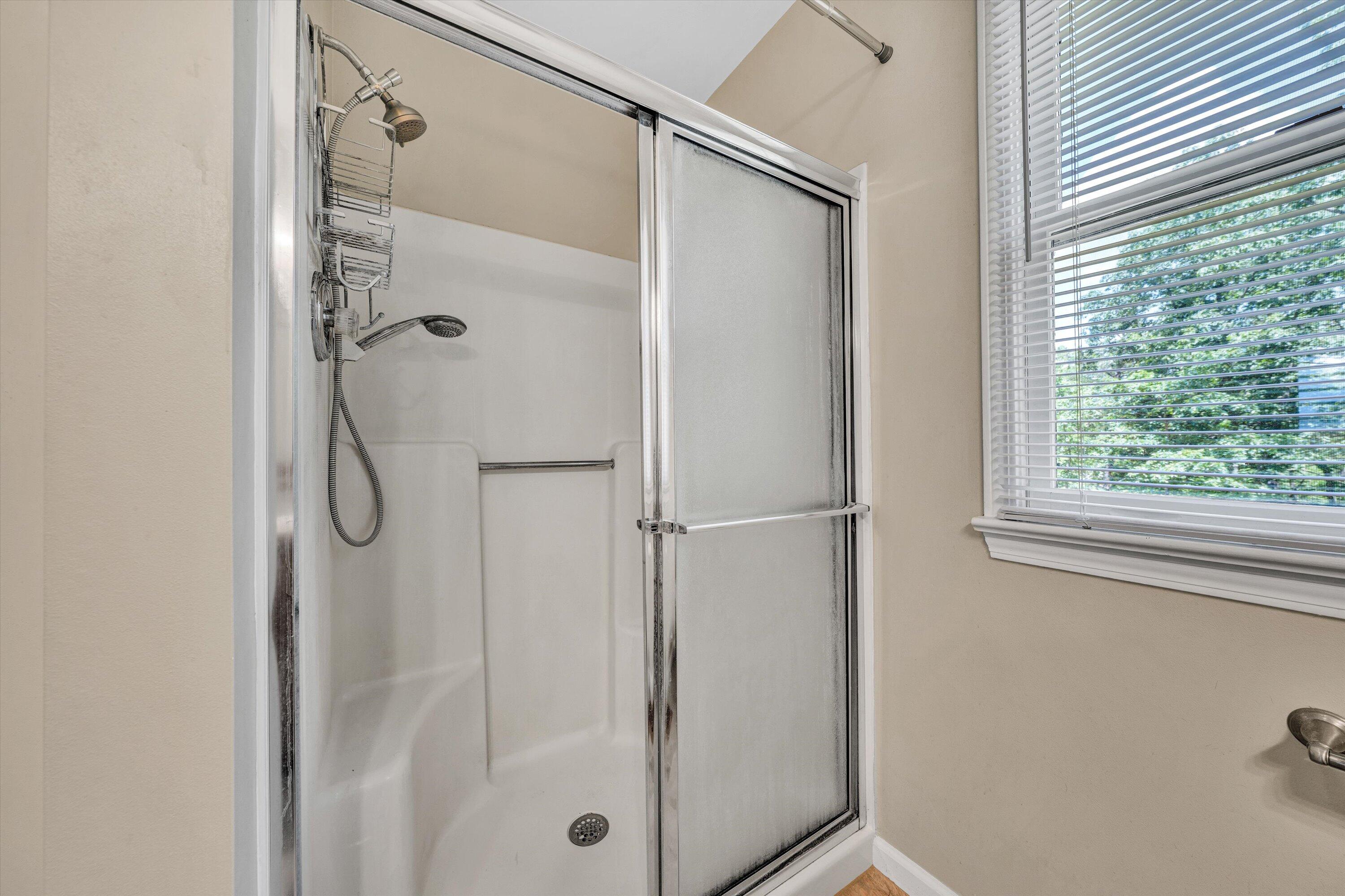2525 Timberview Road Roanoke, VA 24019 - Photo 17 of 53 13-DSC08259