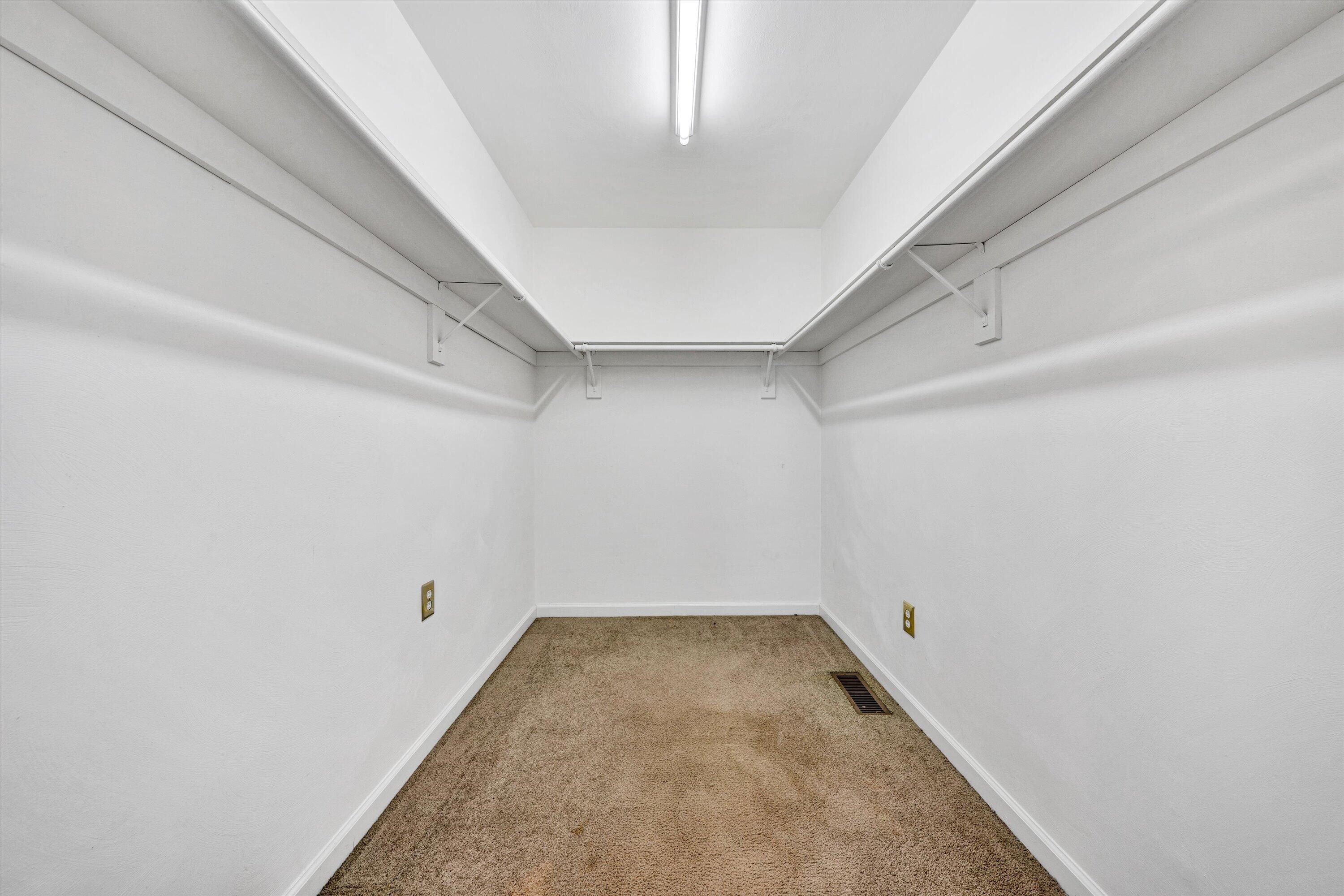 2525 Timberview Road Roanoke, VA 24019 - Photo 18 of 53 14-DSC08262