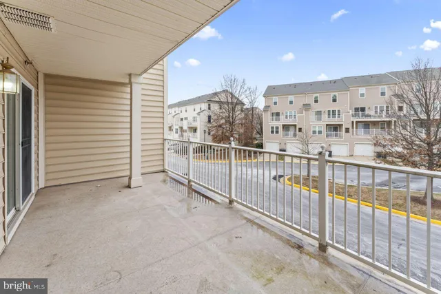 $459,900 | 42261 Terrazzo Terrace, Chantilly, VA 20152